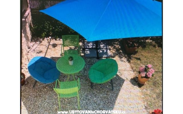 Apartma Čulić - apartmaji Podstrana Hrvaška