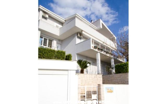 Apartma Pčelica Maja - apartmaji Podstrana Hrvaška