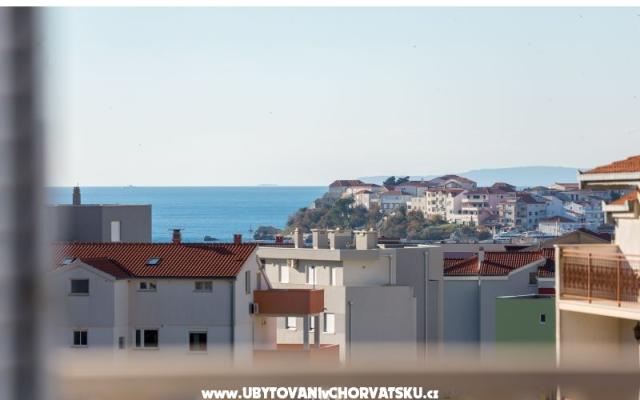Apartmaji Cerovšek - apartmaji Podstrana Hrvaška