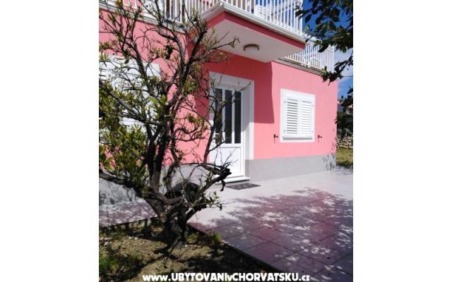 Apartmaji Renić - apartmaji Podstrana Hrvaška