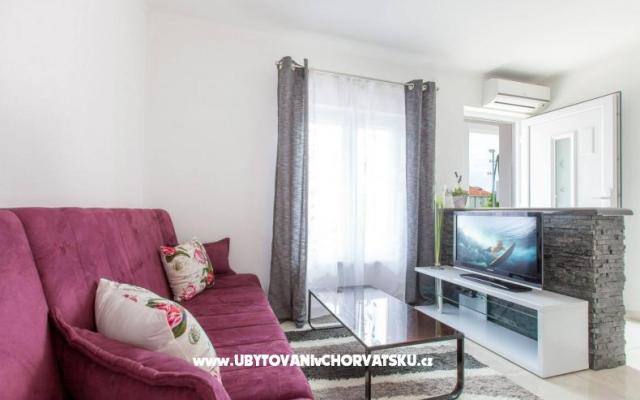 Apartma ERO - apartmaji Podstrana Hrvaška