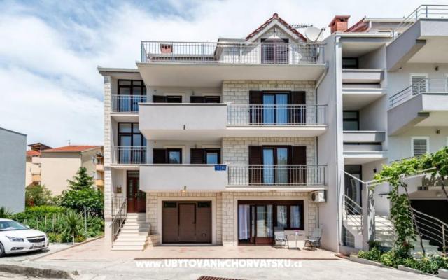Apartmaji Silvi - apartmaji Podstrana Hrvaška
