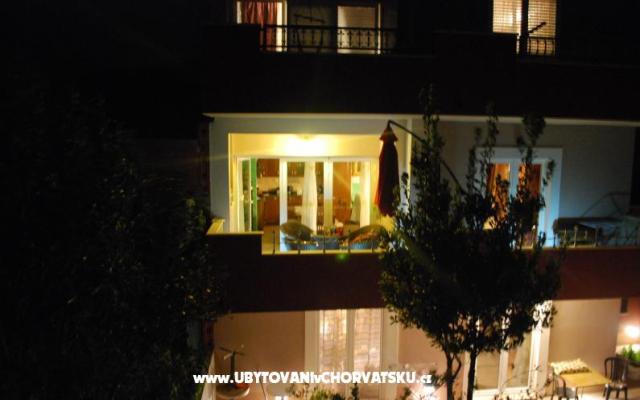 Extra romantic - apartmaji Podstrana Hrvaška