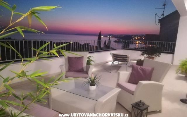 Holiday villa LUX - apartmaji Podstrana Hrvaška