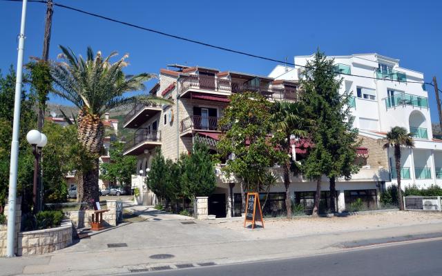 Pansion Dioklecijan - apartmaji Podstrana Hrvaška