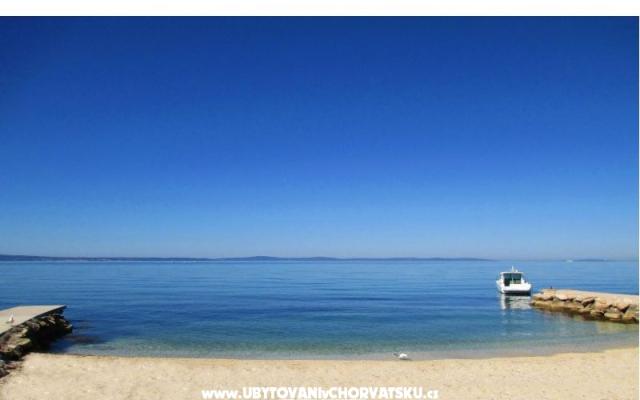 The Beach - apartmaji Podstrana Hrvaška