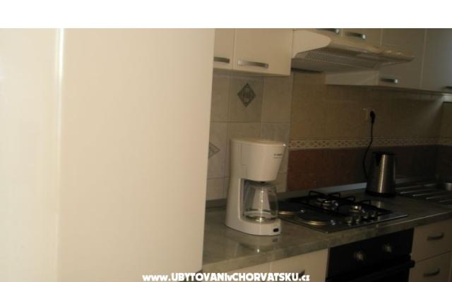 Apartmaji Todorić - apartmaji Podstrana Hrvaška
