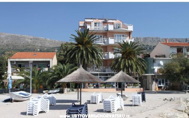 Villa  JERKAN - apartments - apartmaji Podstrana Hrvaška