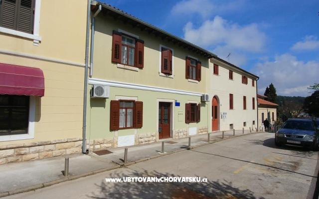 Holiday Home Casa mia - apartmaji Poreč Hrvaška