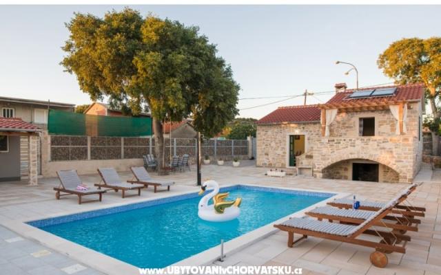Villa Rozara - apartmaji Primošten Hrvaška
