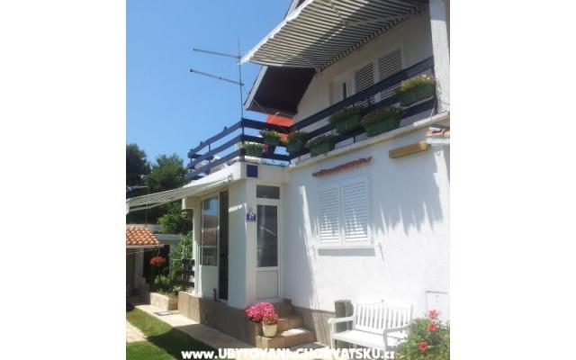 Anna Maria apartman - apartmaji Privlaka Hrvaška