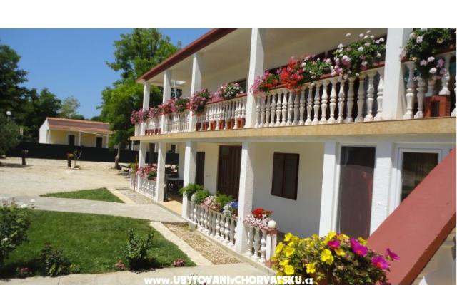 Apartmaji Ankica - apartmaji Privlaka Hrvaška