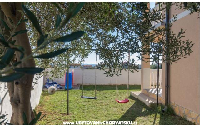 Apartmaji Divino - apartmaji Privlaka Hrvaška
