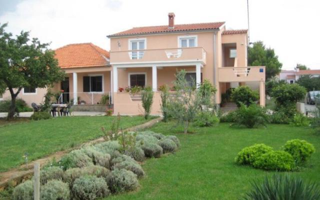 Apartmaji Ive - apartmaji Privlaka Hrvaška