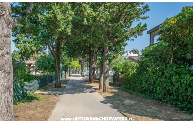 Apartmaji Natali - apartmaji Privlaka Hrvaška