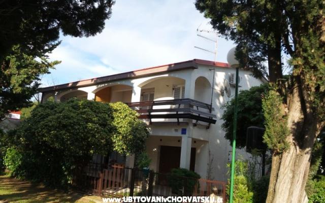 Apartmaji Mira - apartmaji Privlaka Hrvaška