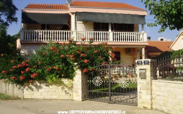 Apartmaji Sanja - apartmaji Privlaka Hrvaška