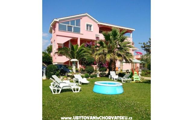 Villa Rossa-Lora - apartmaji Privlaka Hrvaška