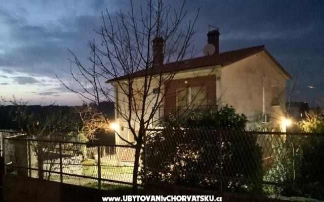 Apartma Valeria - apartmaji Pula Hrvaška