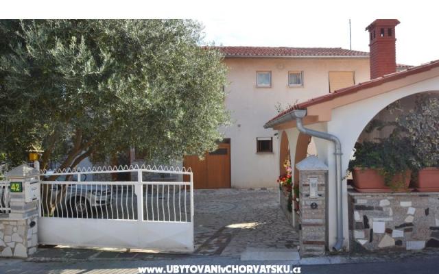 Apartmaji Udovičić - apartmaji Pula Hrvaška