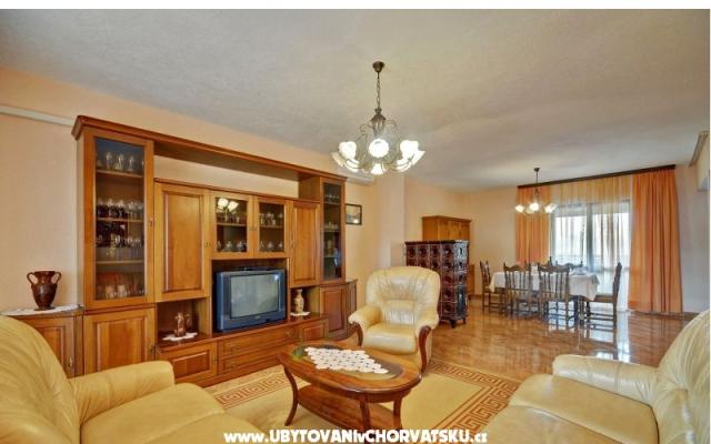 Apartmaji Alexandra - apartmaji Pula Hrvaška