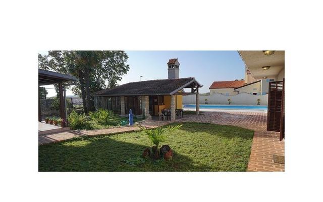 Počitniški dom Stancija Hajdenjak - apartmaji Pula Hrvaška