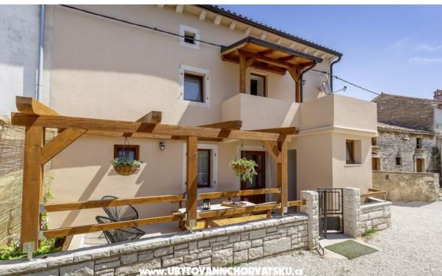 Hiša Almar - apartmaji Pula Hrvaška