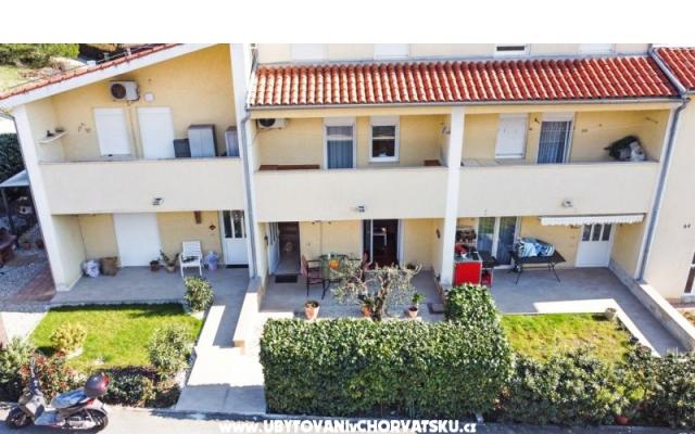 APP Malu - apartmaji Pula Hrvaška