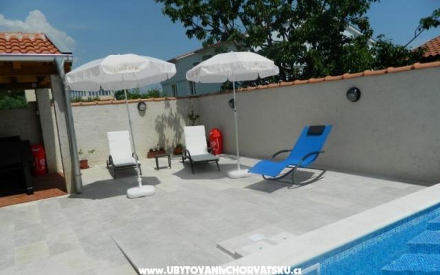Villas Kalbali - apartmaji Pula Hrvaška