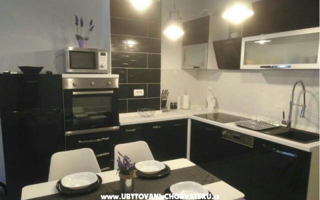 Rab centar - apartmaji otok Rab Hrvaška