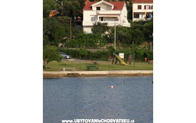 MARE - apartmaji otok Rab Hrvaška