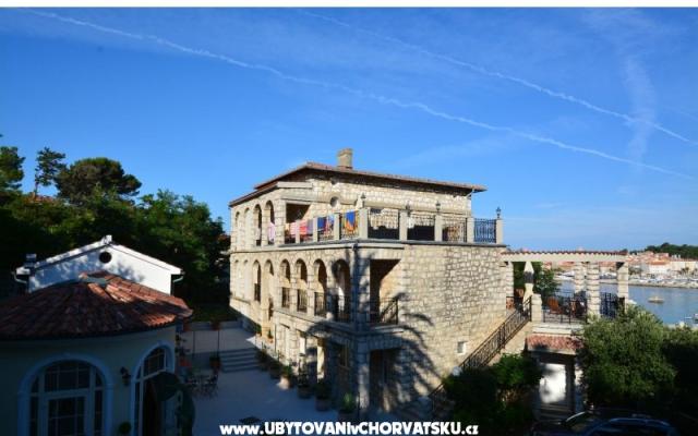 Villas Arbia - Sobe and Apartmaji - apartmaji otok Rab Hrvaška