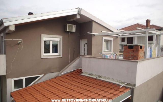 Apartma Perković - apartmaji Ražanac Hrvaška