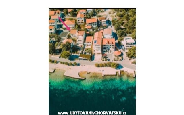 Apartma Amfora - apartmaji Rogoznica Hrvaška