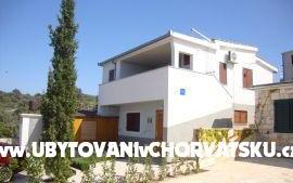 Apartma Bajt - apartmaji Rogoznica Hrvaška