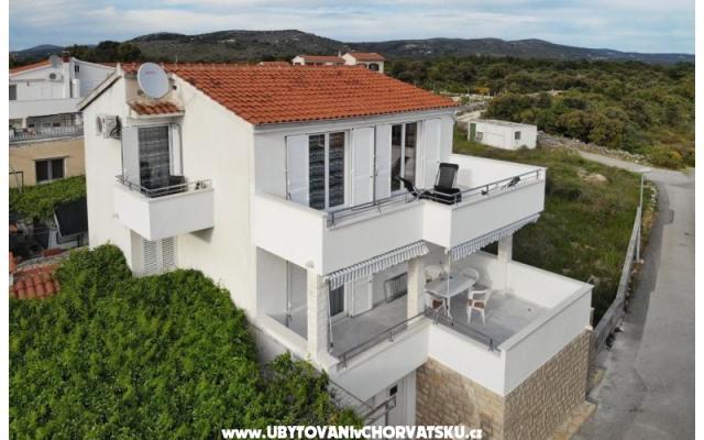 Apartma Bliss - apartmaji Rogoznica Hrvaška