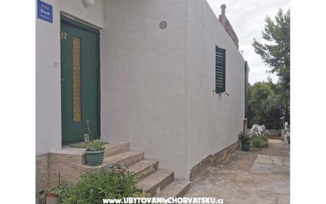 Apartma Iskra - apartmaji Rogoznica Hrvaška