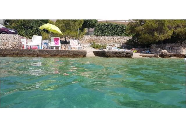 Apartma Mišić - OAZA MIRA - apartmaji Rogoznica Hrvaška