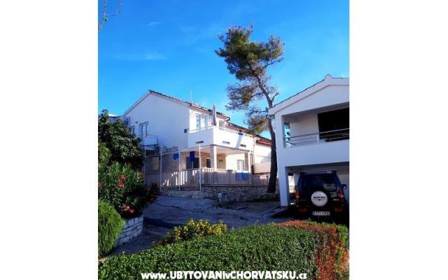 Apartma Roga - apartmaji Rogoznica Hrvaška