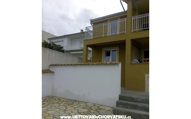 Apartmaji Cvita - apartmaji Rogoznica Hrvaška