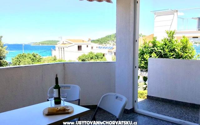  Blue Apartmaji - apartmaji Rogoznica Hrvaška