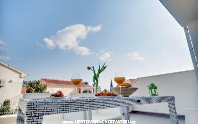 Apartma Katja - apartmaji Rogoznica Hrvaška