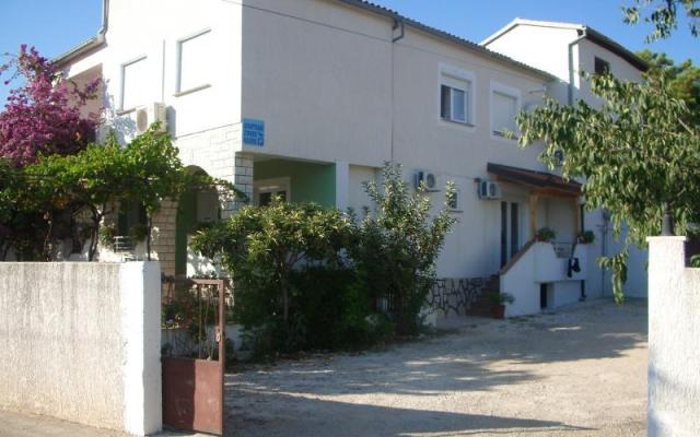 Apartmaji more - apartmaji Rogoznica Hrvaška