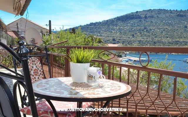 Apartma Kate &amp; Ante - apartmaji Rogoznica Hrvaška