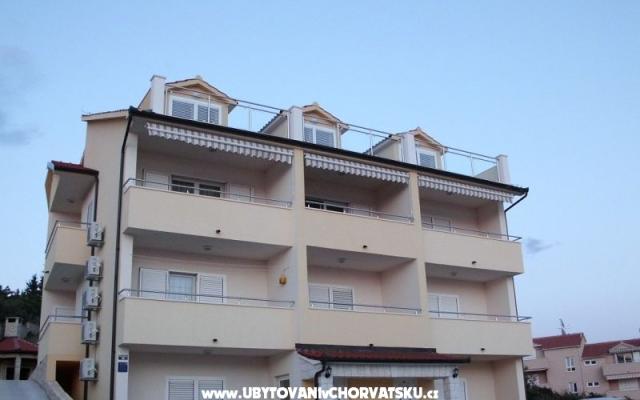 Apartmaji Ante - apartmaji Rogoznica Hrvaška