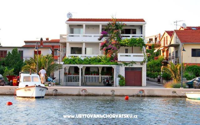 Apartmaji Bilonic - apartmaji Rogoznica Hrvaška