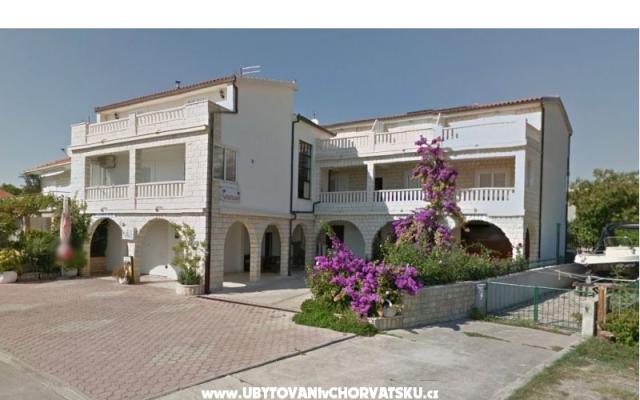 Apartmaji Branka - apartmaji Rogoznica Hrvaška
