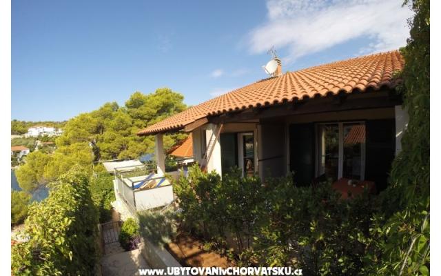 Apartmaji Jakov - apartmaji Rogoznica Hrvaška