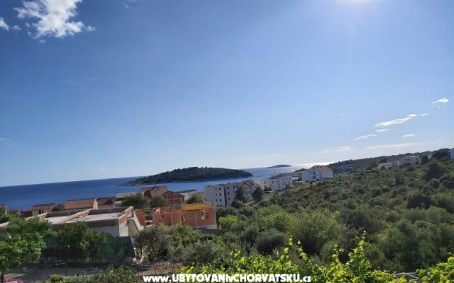 Apartmaji Ljuba - apartmaji Rogoznica Hrvaška