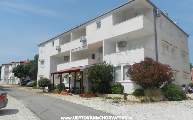 Apartmaji Radic - apartmaji Rogoznica Hrvaška
